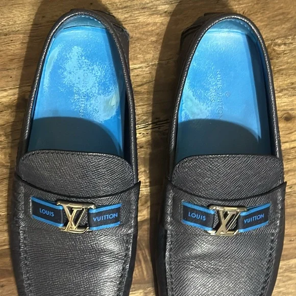 Sale LV Louis Vuitton Paris Men display picture 1